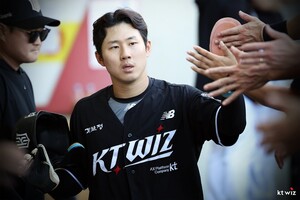 KT 최원준, 역대 3번째 200안타… 토종 선수 12년만