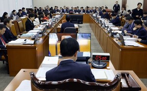 [이슈국감] 식약처 경고에도 SNS 버젓이…ECM 스킨부스터 규제 제자리